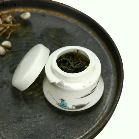 Белая керамическая банка маленький чай