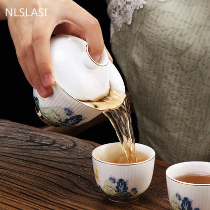 Ceramica cinese Ceramica fatta a mano Gaiwan Tea Boutique Small Tea Bowl White Porcelain Set da tè Accessori per viaggi portatili da viaggio portatile bevande da viaggio portatile