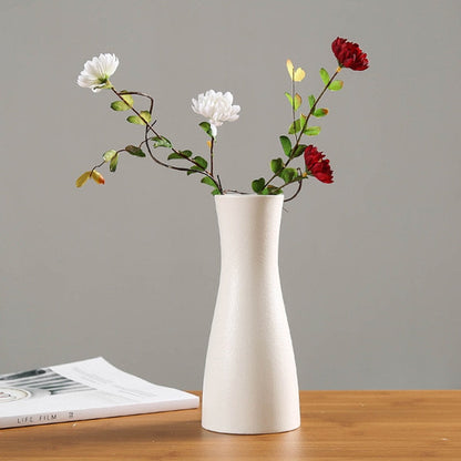 אגרטלי קרמיקה לבנים מודרניים בסגנון סיני בסגנון סיני אגרטלי חרס מעוצבים פשוטים לפרחים מלאכותיים צלמיות דקורטיביות