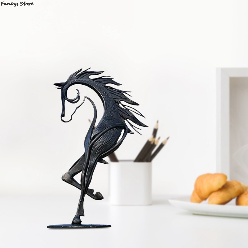 Ornamen kerajinan logam patung kuda modern gadis kecil antik gadis kecil dan pangeran kuda hitam dekorasi gaya nordik kreatif