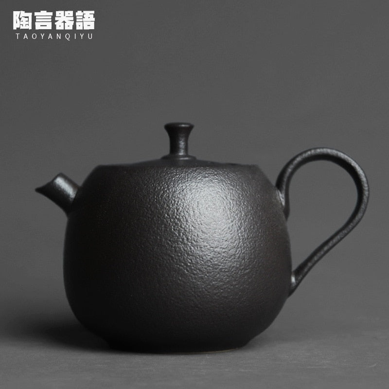 Retro-Steinzeug-Kaki-Form im chinesischen Stil, handgehaltene Teekanne, handgefertigter Töpferofen, personalisierter Teebereiter 