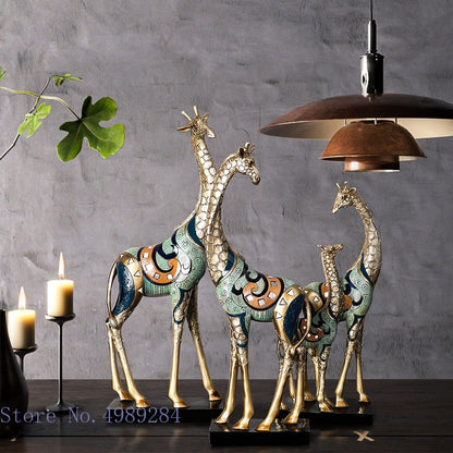 시뮬레이션 동물 조각 기린 어머니와 어린이 페인트 동물 동상 현대 가정 장식 황금 수공예 장식품