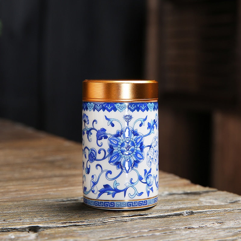 Ceramic Jar with Metal Lid Tea Can Sealed Cans Small Storage Tank Portable Tea Caddy Tea Box Candy Jar Tea Organizer Storage Box
