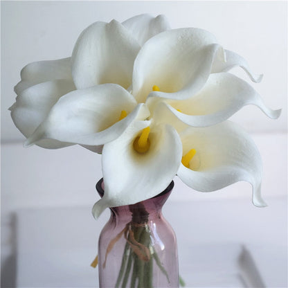10 laivastonsininen Calla Liles PU Real Touch Flowers Hääkoristeiden kimppujen keskipisteet vääriä keinotekoisia kukkia kodin sisustus