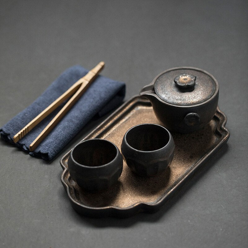Kinesisk kung fu te sett keramisk tekanne med 2 tekopper og brett japansk tesett drikkevare