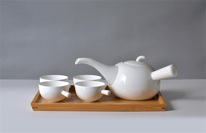 Kreativ gestaltetes Teekannen-Set aus Knochenporzellan, direkt ab Werk glasierte Teekanne für Tee, fünfteiliges Set, schlichte weiße Keramik-Kaffeetassen