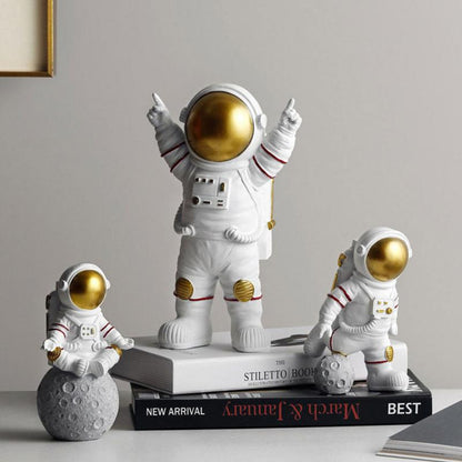 Harzmaterial Astronauten Ornamente Universal Handy Ständer Halter Weihnachtsgeschenk Spielzeug Home Office Schreibtisch Dekor Geburtstagsgeschenke 