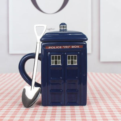 Doctor Who Tardis Creative Police Box Taza Taza de té de cerámica de cerámica divertida con caja de regalo de cuchara en bebidas azules y de leche en taza de desayuno