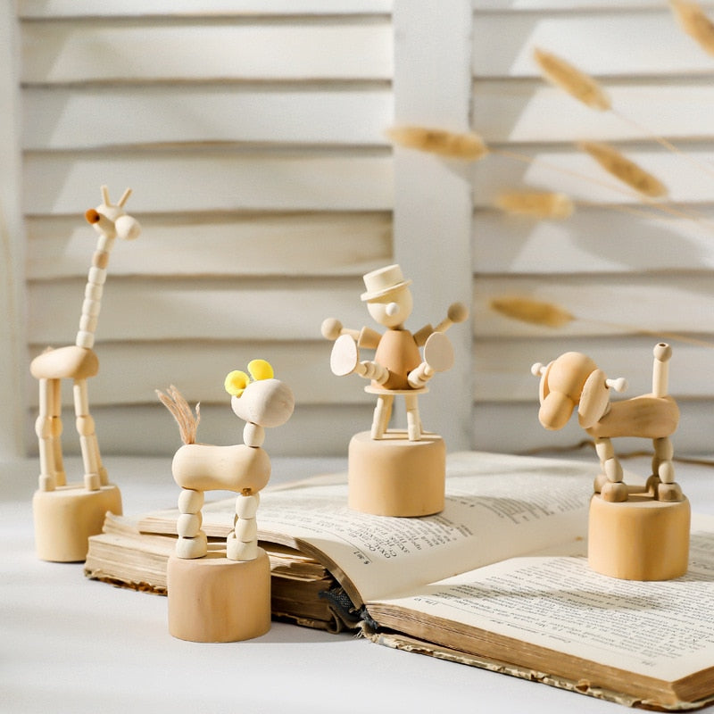 만화 나무 예술 작품 움직일 수있는 꼭두각시 데스크탑 입상 장식품 광대 말 기린 개 조각상 장난감 선물 홈 장식