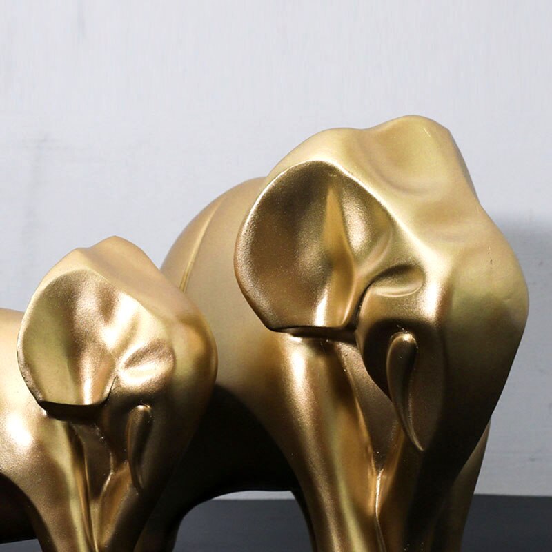 Figurines d'éléphant doré de luxe européen en résine, pour intérieur, Art abstrait, Statues de Couple d'animaux, décorations intérieures 
