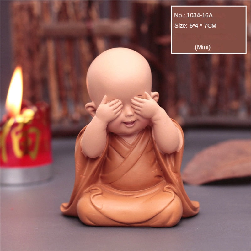 Симпатичный маленький монах статус статус религии Будда смола Смора