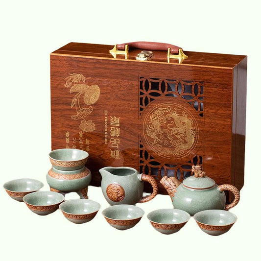 GE Kiln Tea Bajor de regalo Teaware Creative Ceramic Relief Dragon Kettle Festival Caja de madera de regalos de negocios Kung Fu Tea Set