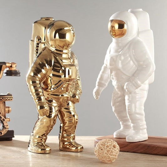 Gold Space Man Sculpture Astronaut Vas Seramik Kreatif Model Model Modern Model Ornament Patung Tabletop Home Hiasan
