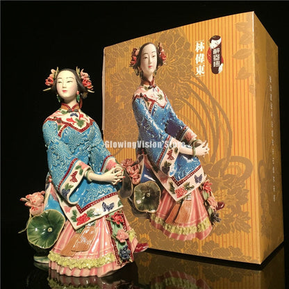 Antikke kinesiske porselensfigurer Klassikere Ladies Spring Craft Painted Arts Statue Figur Ceramics Ornaments Home Decor