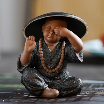 الفخار الأسود الرهبان البوذيين التماثيل المصغرة بوذا تمثال النحت الجنية الحلي التأمل حديقة المنزل ديكور الديكور