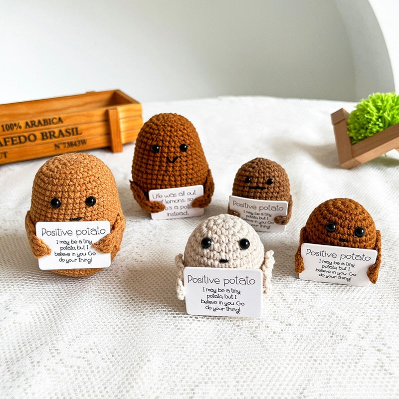 Décoration de salle de pommes de terre positives, jouet inspiré en tricot, petit fil fait à la main, poupée drôle, cadeau de noël, accessoires de décoration pour la maison 