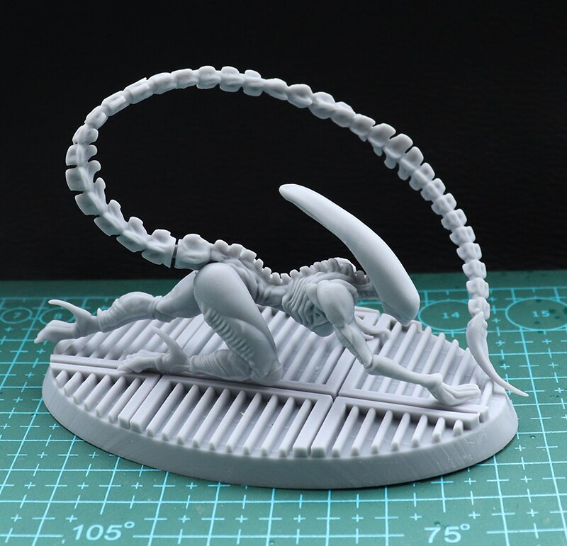 Kits de modelo de resina de 100 mm 75mm feminina para figura alienígena escultura sem pintar sem cor dw-053