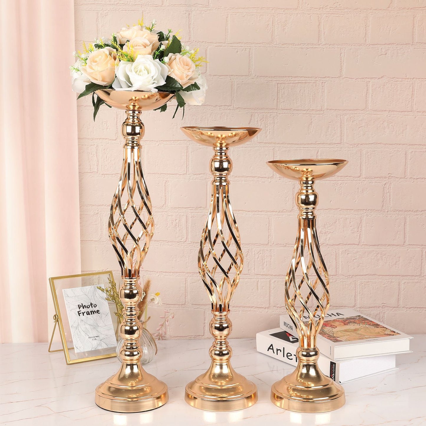 Tische, Kerzenhalter, Ornamente, goldene Vase aus Schmiedeeisen, Kerzenhalter, Hochzeit, Blumenwaren, Hochzeits-Requisiten, Heimdekoration 