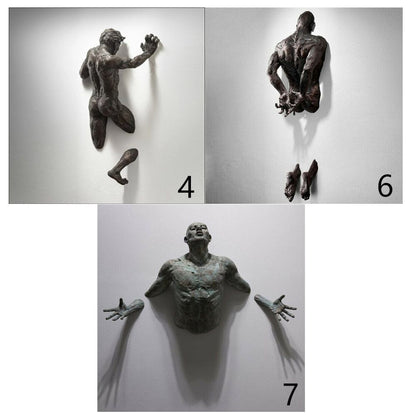 Imitazione in resina in rame ornamento astratto carattere astratto arte da parete arrampicata dall'uomo 3d attraverso la statua da parete scultura