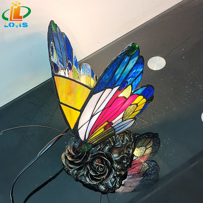 Nová americká motýla noční stolní lampa Tiffany Styl ložnice postel krmná bar atmosféra vitráže dekorace lampy