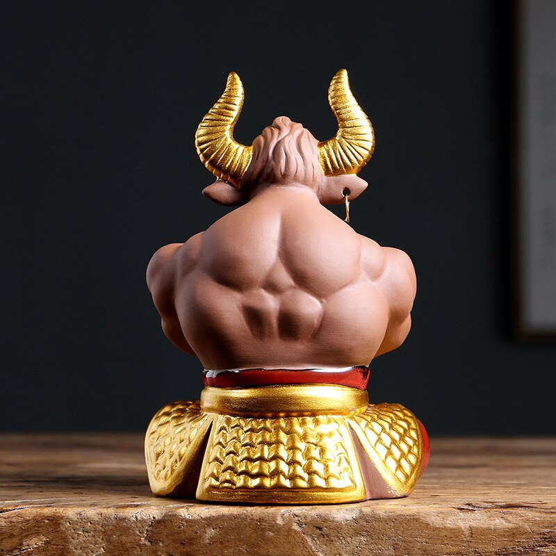 Mytisk TV -karakter bull demon king sculpture statue keramisk kunst dominerende hjem stue soverom dekorasjon ornamenter