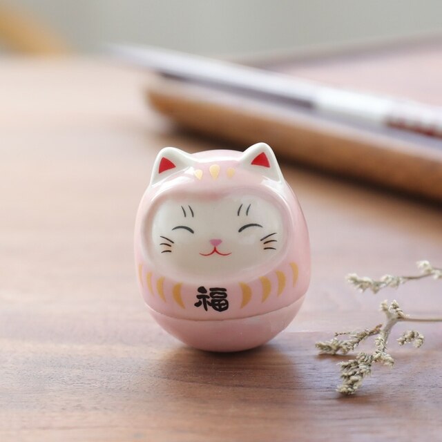 Ceramico giapponese Daruma Crafts Cartoon Lucky Cat Fortune Ornament Ornament Paesaggio Accessori per la casa Accessori per il soggiorno Decorazione del soggiorno