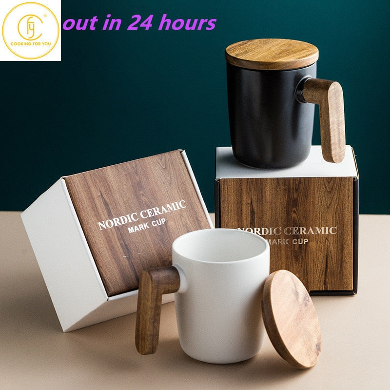 カバーコーヒーカップ愛好家コーヒーマグセラミックコーヒーマグカップセット木製コーヒーカップ付きギフトパッケージの木製ハンドル
