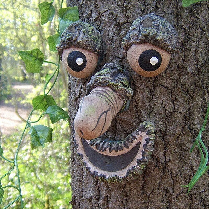 Садовый орнамент забавный старик дерево лицо на открытом воздухе