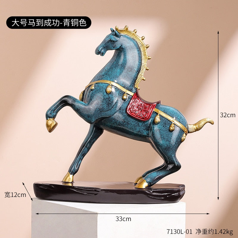 פסל שרף שרף סוס שחור זהב יצירתי, דגם סוס עיצוב בית קישוט לבעלי חיים קישוט מלאכת משרדים משרדים