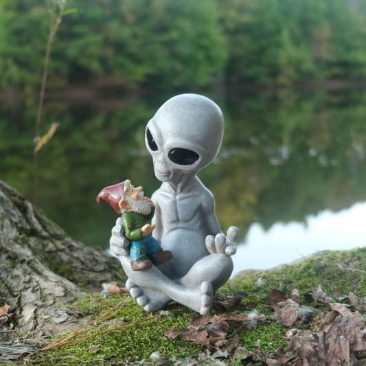Zvláštní mimozemšťan drží trpasličí Jurassic Garden Elf Decoration Figuration Kousky kreativní umělecké design drobné sochy zahradní sochy