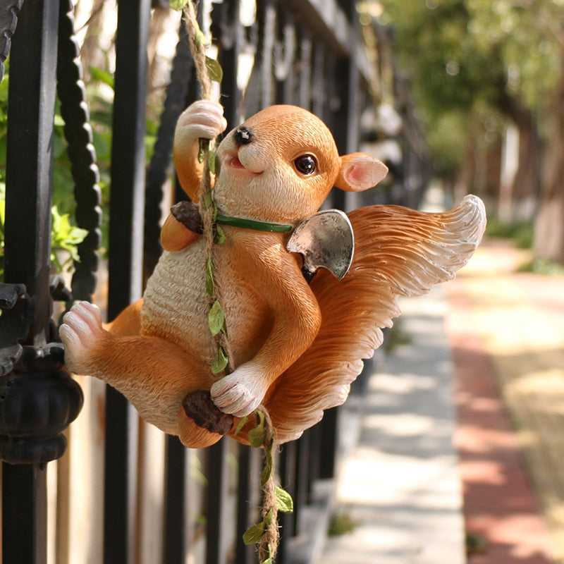 Décoration d'écureuil en résine, ornements d'animaux créatifs, accessoires de rebord de fenêtre de jardin, artisanat de jardin, Statue d'écureuil grimpant