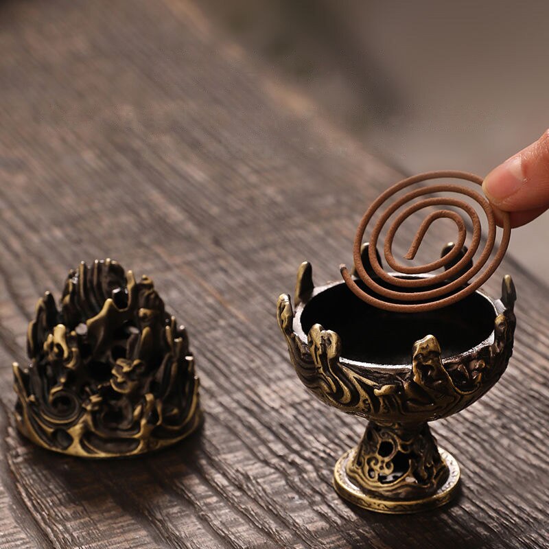 Budista Sense Brass Alejo Cono Incienso Burner Bronce Censador Ceremonia del té Ornamento antiguo Decoración del hogar Tradicional