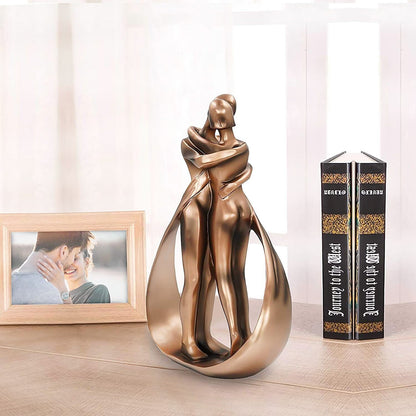 Handicraft moden coklat pelukan ciuman pasangan patung hiasan resin kreatif arca hiasan hiasan rumah hiasan rumah