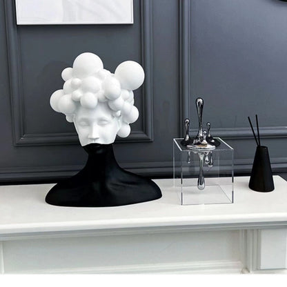 Moderne simpel kunstfigur skulptur harpiks dekoration kreativ sort og hvid pige blød dekoration til stue