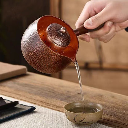 Ręka ręczna czajnik czajnika z herbatą kawy z uchwytem w wodę kotła młot wzór napoju