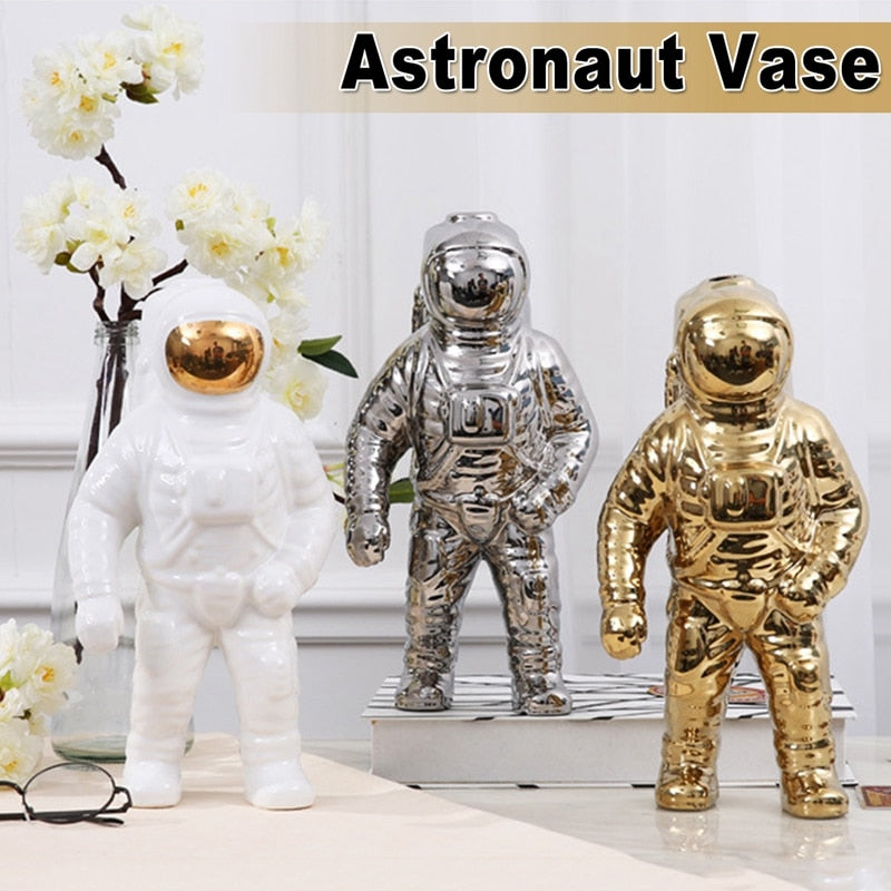 Gold Space Man Sculpture Astronaut Ceramic Vase Creative Modern Cosmonaut Model Ornament Standue Garden Tabletop Home Decoratie