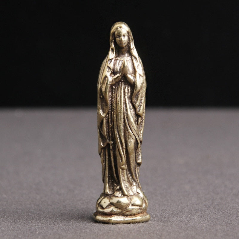 Pure Copper Vintage Blessed Virgin Mary Figurines Key Chains Pendants Brass Holy Mother Religion Faith Buddha Keyrings Hangings