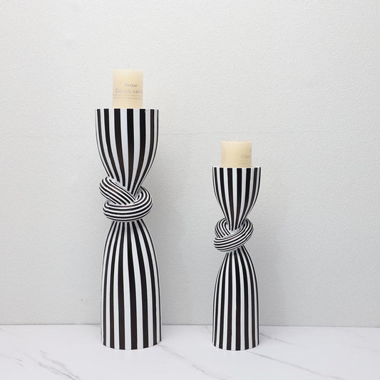 Einfacher schwarz-weiß gestreifter Knick-Kerzenständer aus Kunstharz, Ornamente, Wohnzimmer-Esstisch-Dekoration, Raumdekoration