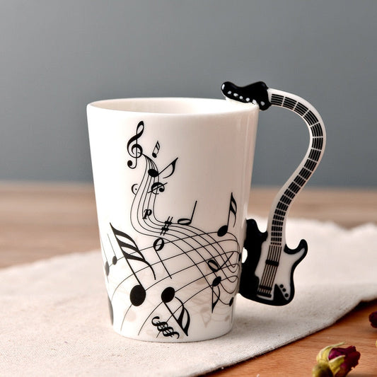 Novelty Music Note Cup Ceramic Guitar Coffee Mugs Personlighet Te/melk/juice/sitronvannsflaske Julebursdagsgave