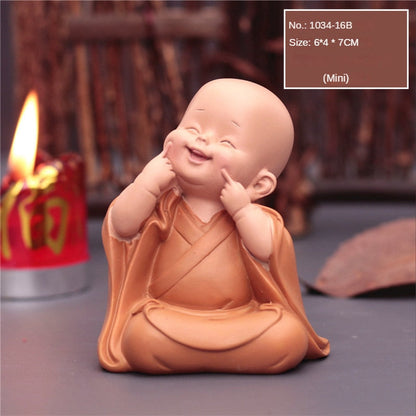 פסלוני פסלוני נזיר קטן וחמוד דת בודהה מלאכת שרף שולחן מיניאטורות קישוטים אביזרים עיצוב הבית קישוט מכוניות