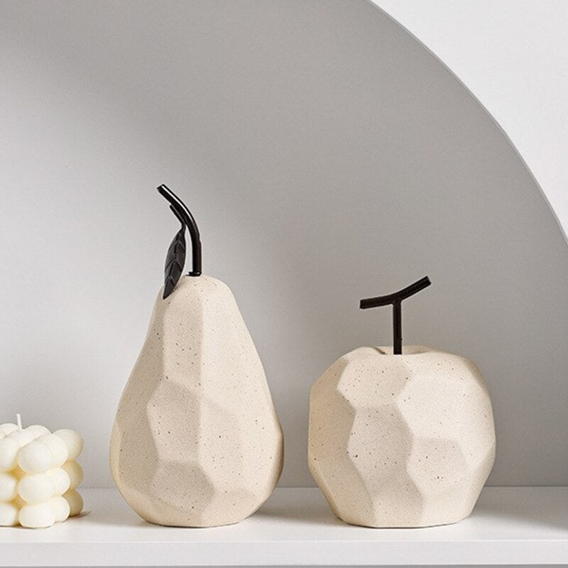 Nordisk skulpturfigurer til indvendigt skrivebord tilbehør Hjem Stue Dekoration Apple Pear Keramiske unikke frugter ornamenter