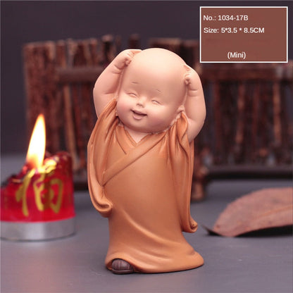 Status Monk Kecil Cute Figurine Agama Buddha Resin Kraf Meja Miniatur Miniatur Perhiasan Aksesori Rumah Hiasan Hiasan Kereta