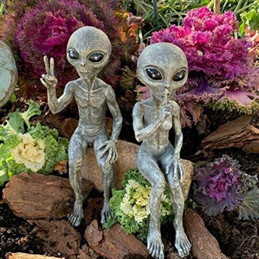 Nuevo espacio exterior accesorios alienígenas Estatuas marcianas Figuras de jardín para el patio de la decoración al aire libre en el hogar adornos del patio