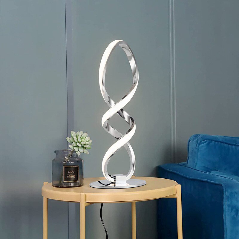 Moderne sølv LED -bord Lamp Luksus Justerbar lysstyrke Soveværelse Lysundersøgelse Husdekoration Desktop Lysbed om natlys