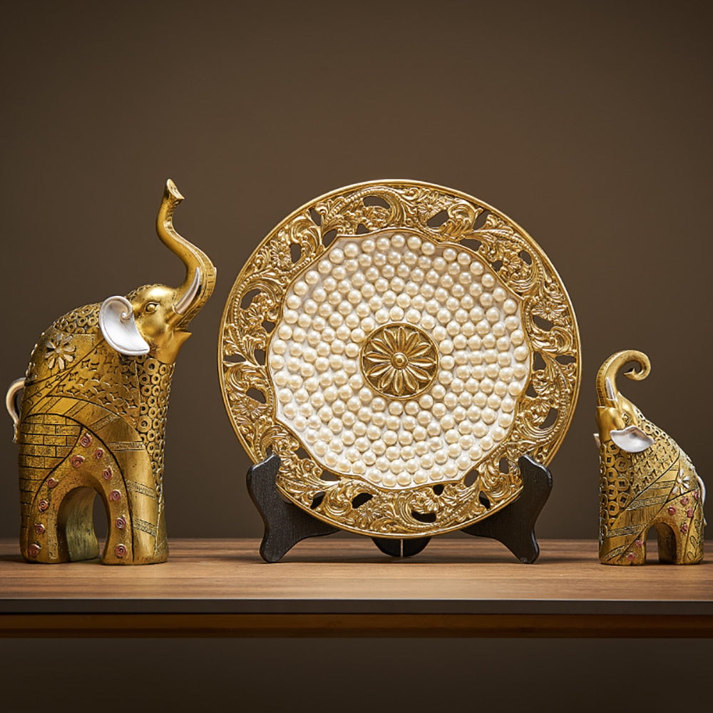Nowoczesne złotą żywicę słonia akcesoria do dekoracji domowej rzemiosła dekoracyjna rzeźba statua ozdoby biurowe salon prezentuje