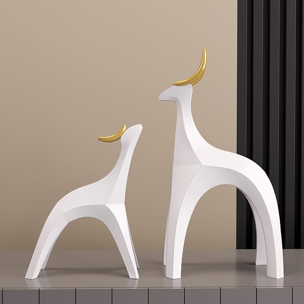 Modern Nordic Home Transparent Golden Reindeer Statue Living Room Decoration Tabletop Sculpture Resin Figurines Chrismas Gifts