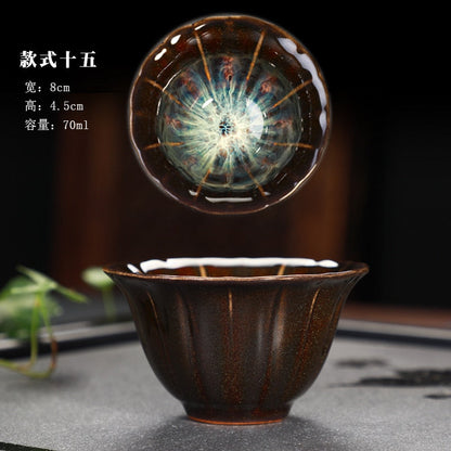 La grande tazza da tè Yuteki Tenmoku ricrea la ciotola da tè in ceramica con tecnologia dell'antica dinastia Song / JIANZHAN