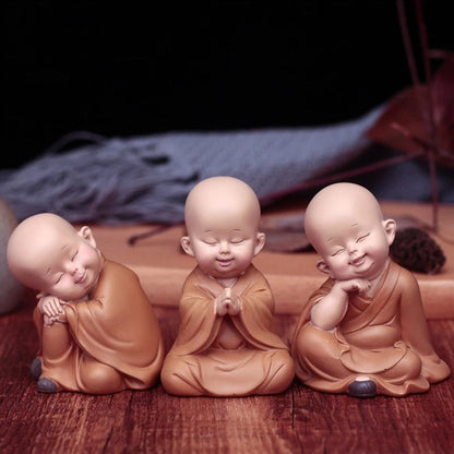 Cute Small Monk Status Figurines Religion Buddha Resin Crafts Desk Miniatures Ornaments Accessories Home Decor Car Decoration