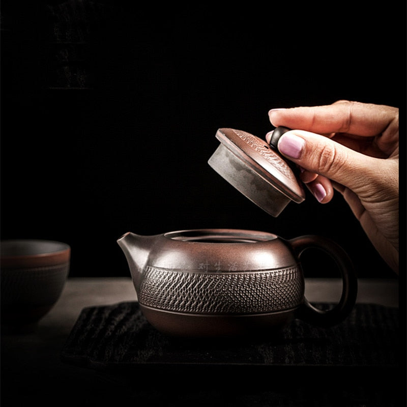 Jianshui Purple Pottery Pot Ceramic Kung Fu Teapot Tea Kettle Käsintehty teekannu Tea Maker Tea Set Pienet teekannuvesisarjat