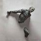 3D durch Wand Figur Skulptur Harz Galvanik Nachahmung Kupfer abstrakte Klettern Mann Statue Wohnzimmer Home Dekoration 
